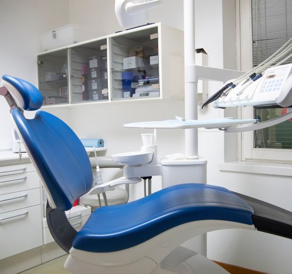 studio dentistico carloni riva del garda (17).jpg