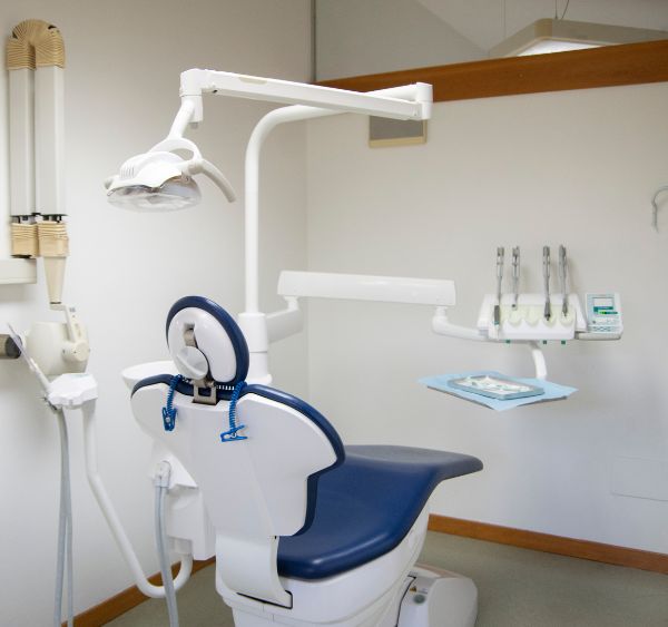 studio dentistico carloni riva del garda (24).jpg